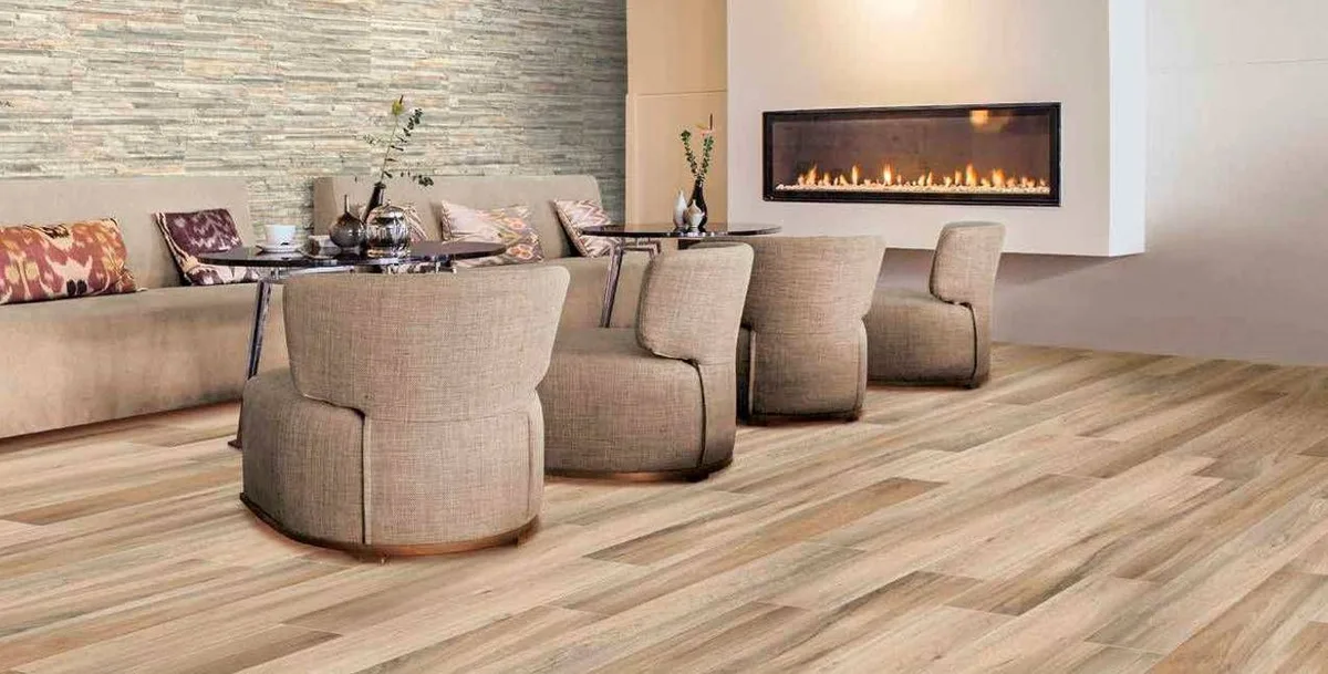 Jungle Rovere in a living space