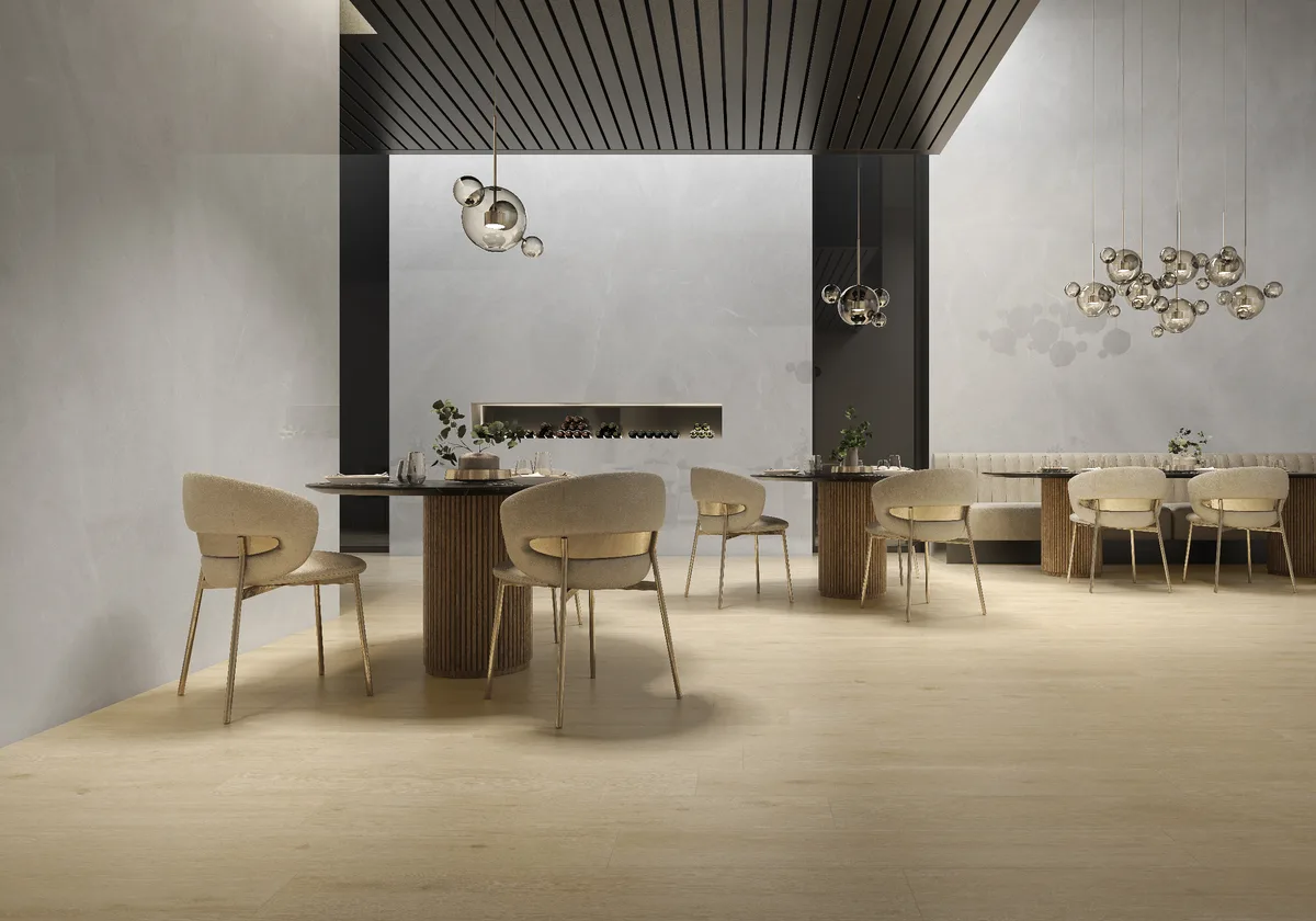 Sun Pearl in a commercial space