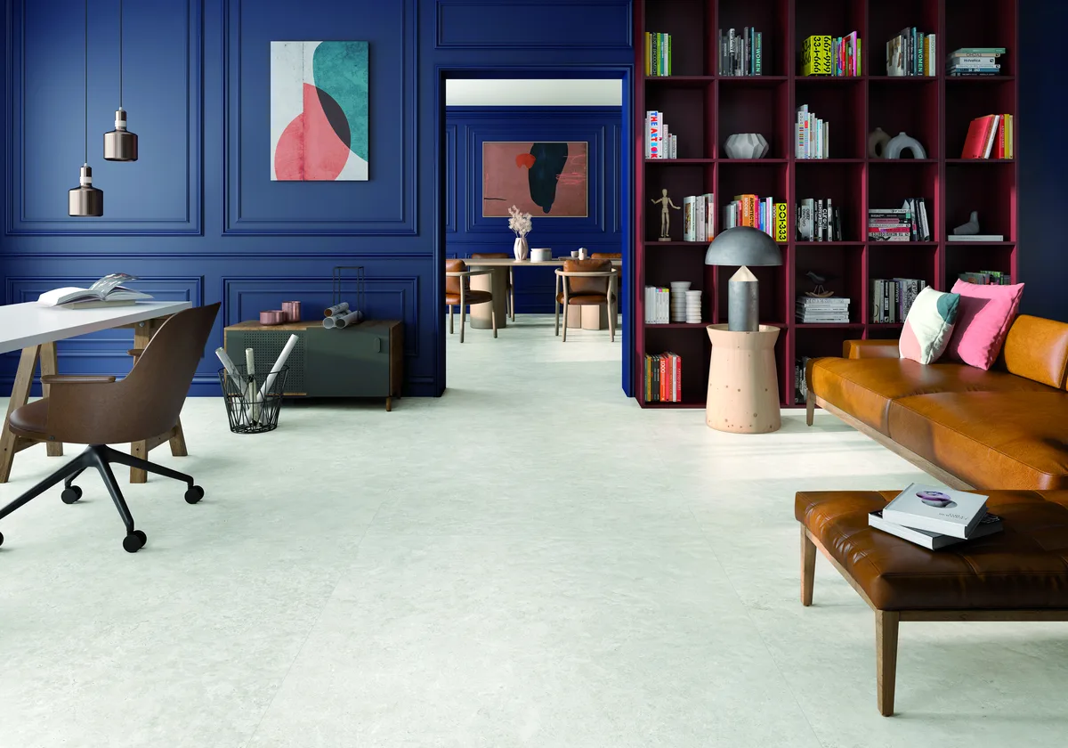 Geo Blanco in a commercial space
